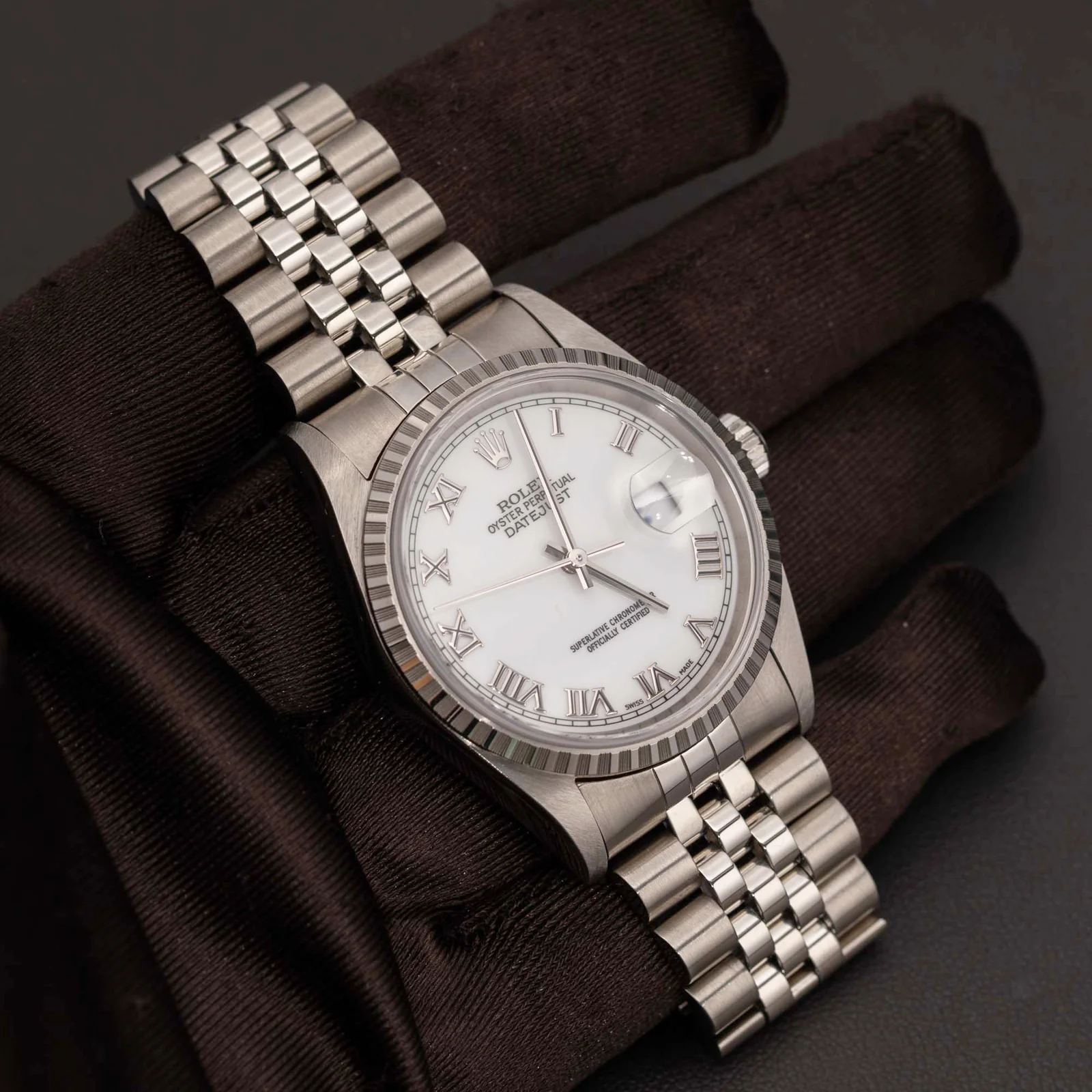 Rolex Datejust 16220 Engine-Turned Bezel Watch 36mm White Roman Dial - Image 2