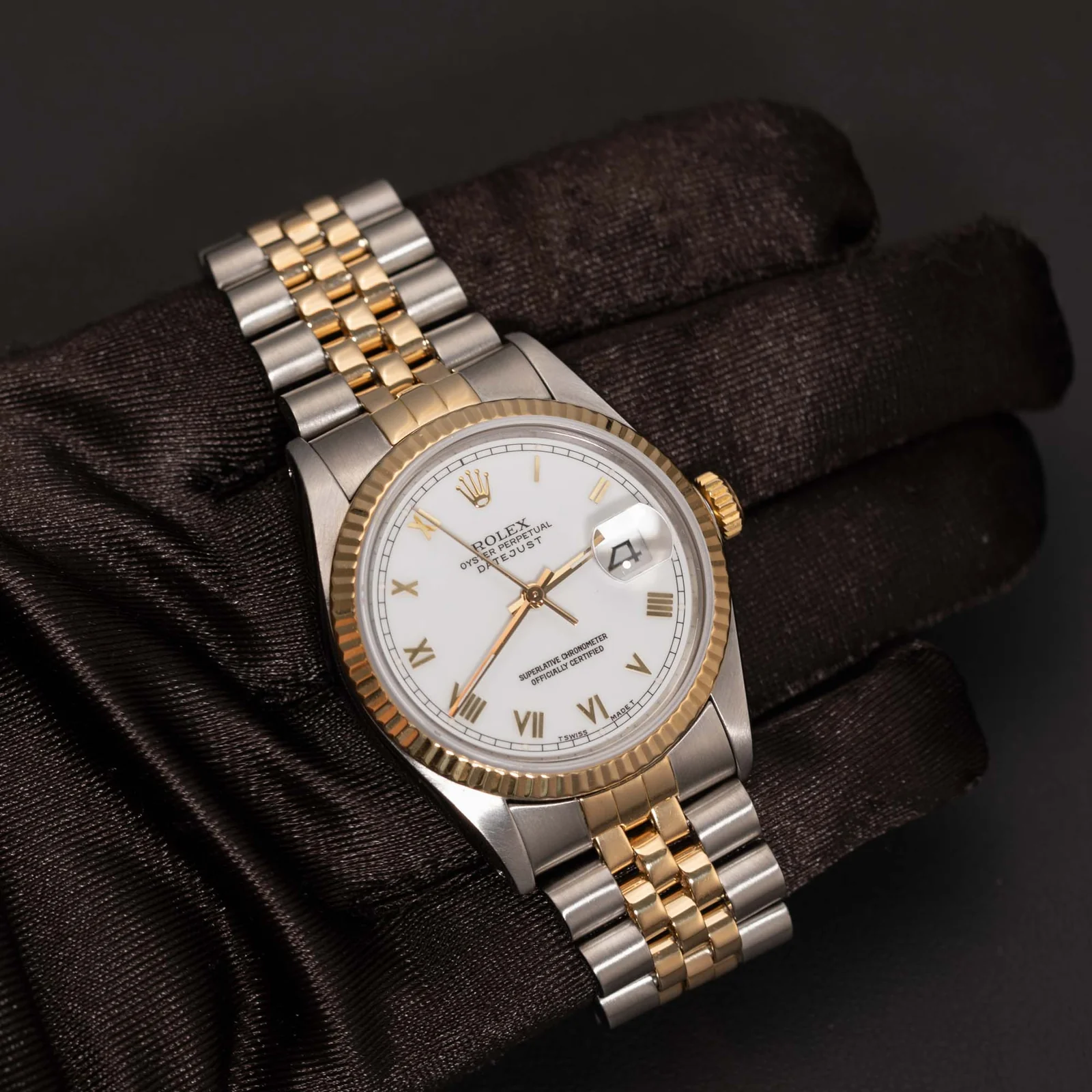 Rolex Datejust 16233 Fluted Bezel Watch 36mm White Roman Dial - Image 2