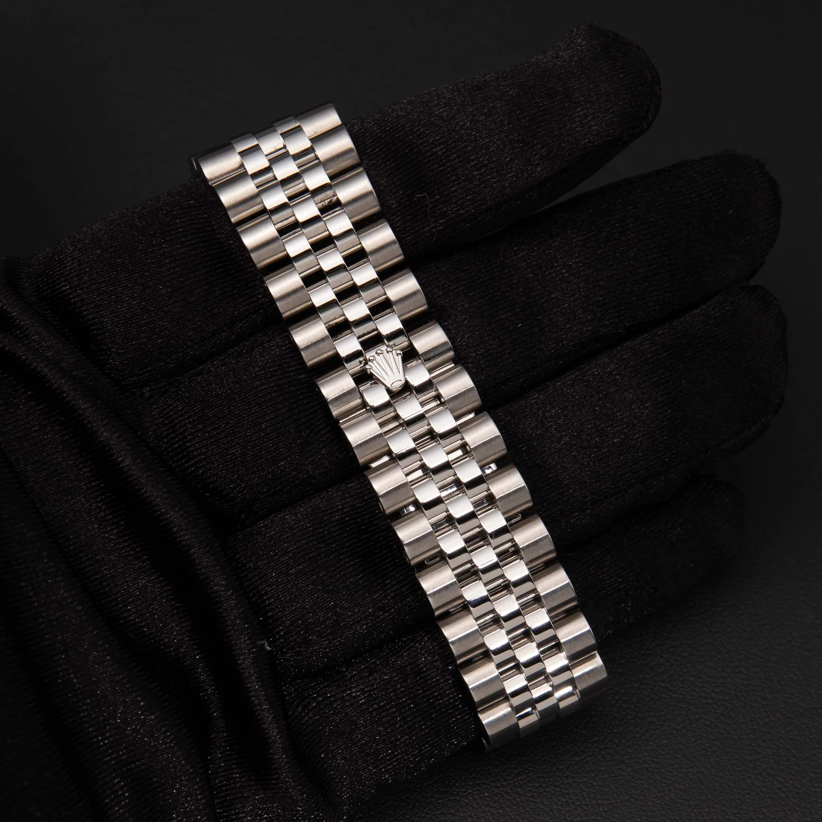 Rolex Datejust 116200 Smooth Bezel Watch 36mm "Tuxedo" Black & White Dial - Image 3