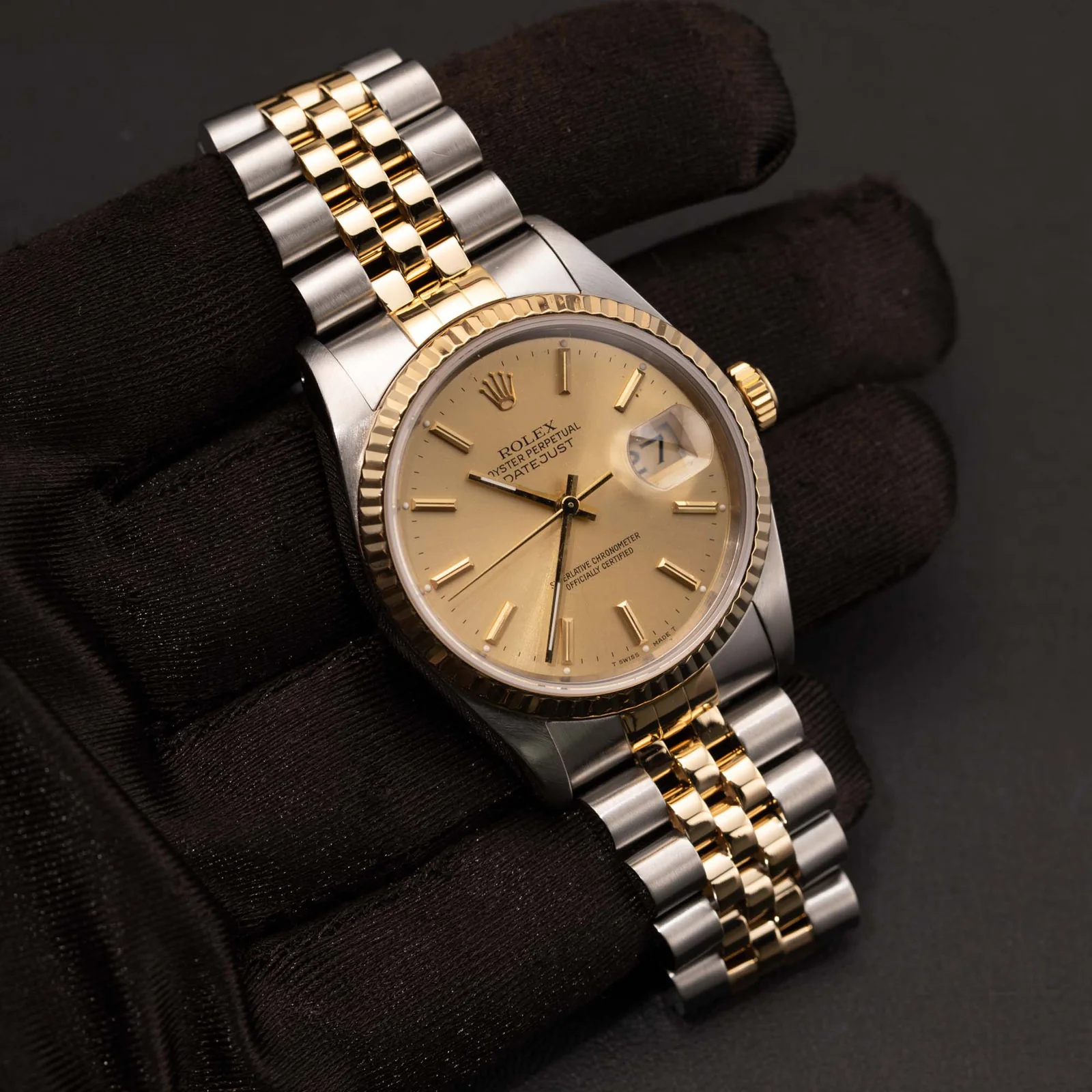 Rolex Datejust 16233 Fluted Bezel Watch 36mm Index Champagne Dial - Image 2