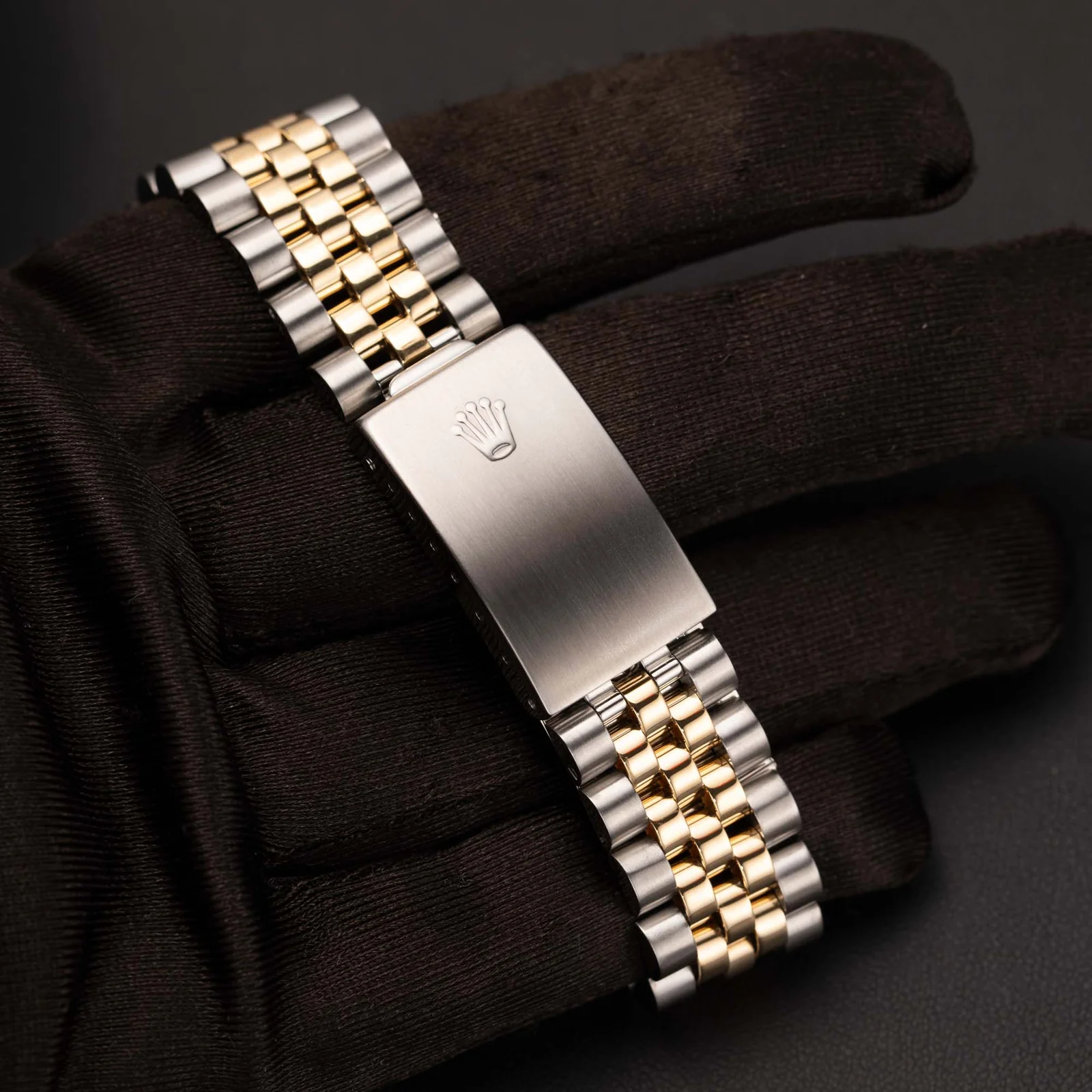 Rolex Datejust 16233 Fluted Bezel Watch 36mm Roman White Dial - Image 5