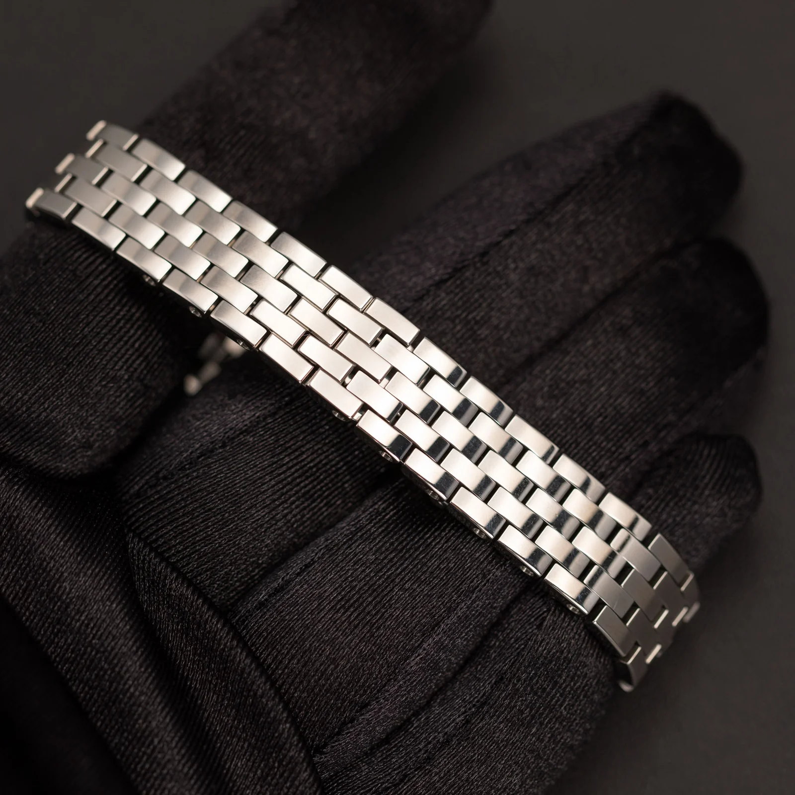 Santos de Cartier Demoiselle Mother of Pearl Small 20mm Steel Watch W25075Z5 - Image 5