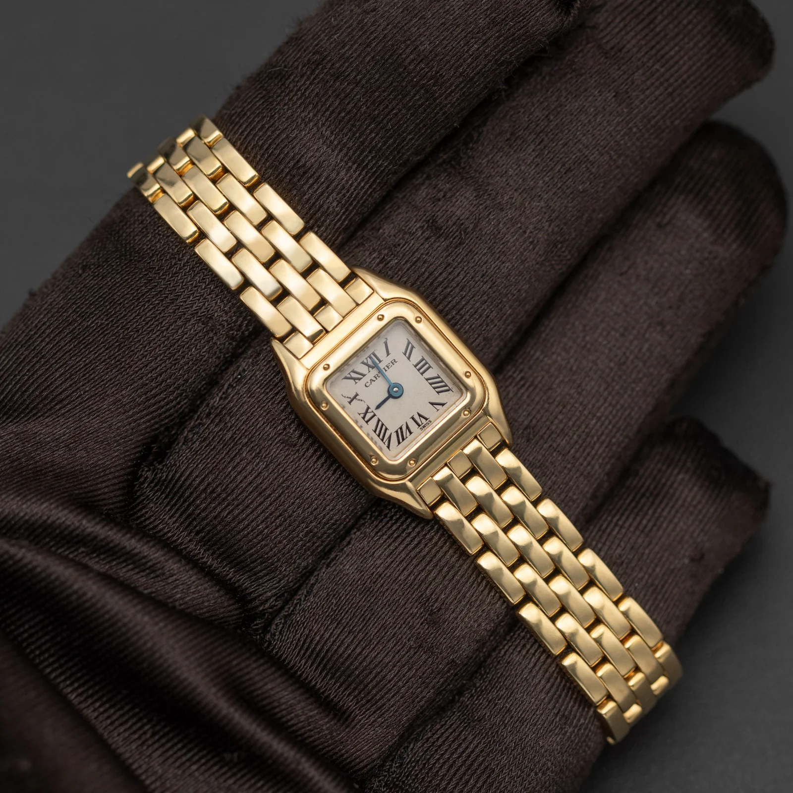 Panthere de Cartier Mini Watch 18K Yellow Gold 2360 - Image 2