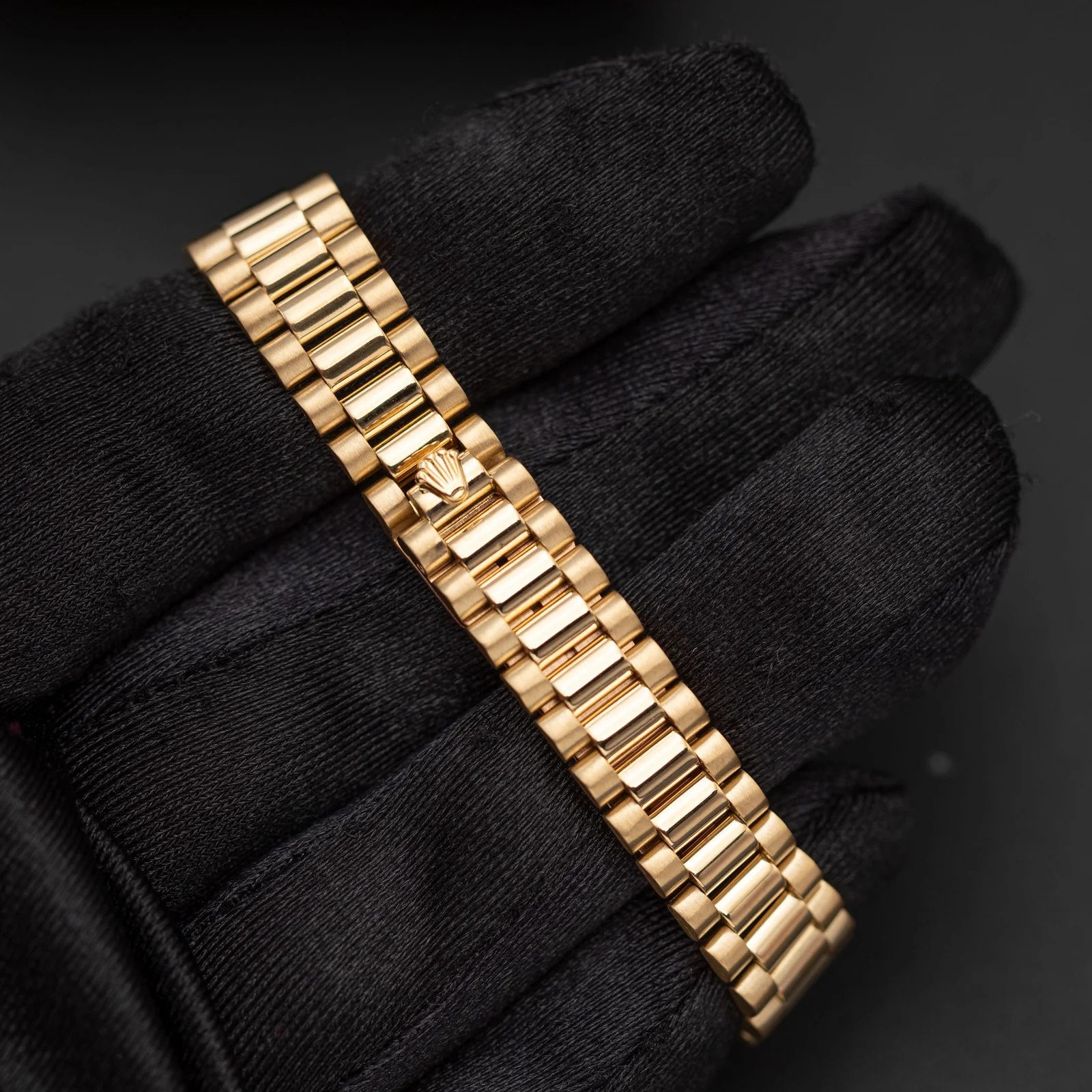 Presidential Rolex Datejust 69178 Fluted Bezel Watch 26mm Lapis Dial - Image 5