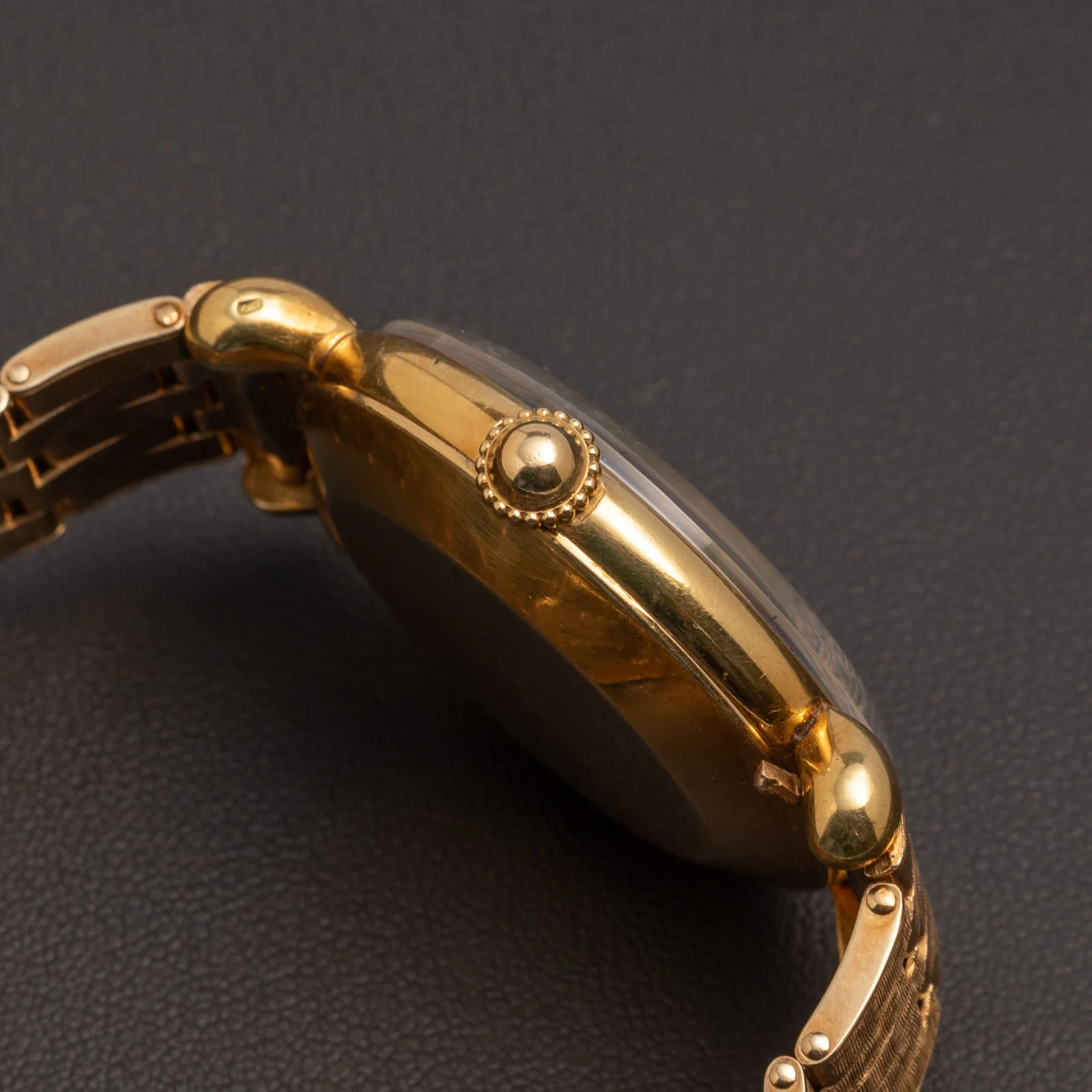 Vacheron Constantin Classic 35mm Yellow Gold Watch W528462 - Image 5