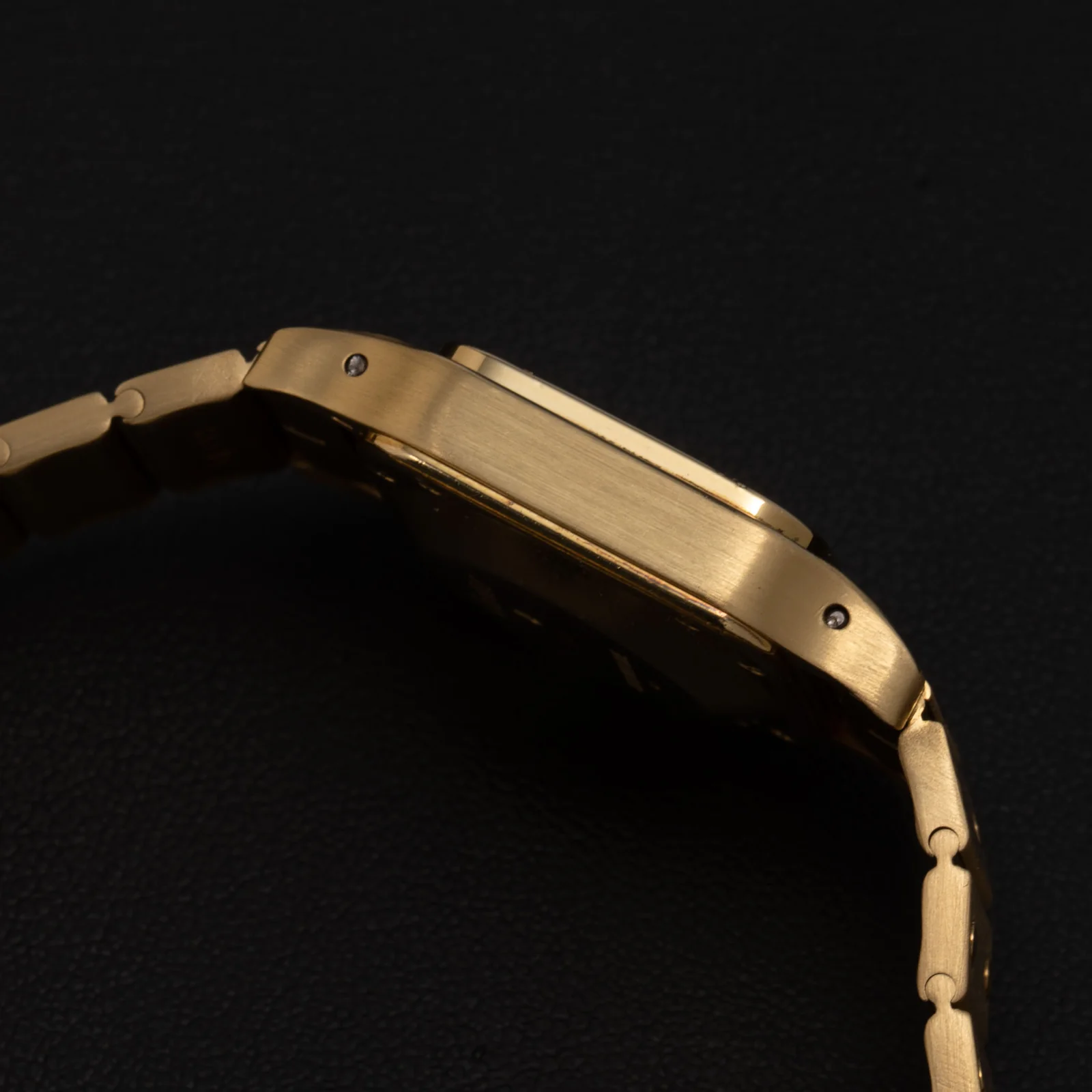 Cartier Santos Carrée 24mm 18K Yellow Gold Watch 0901 - Image 4