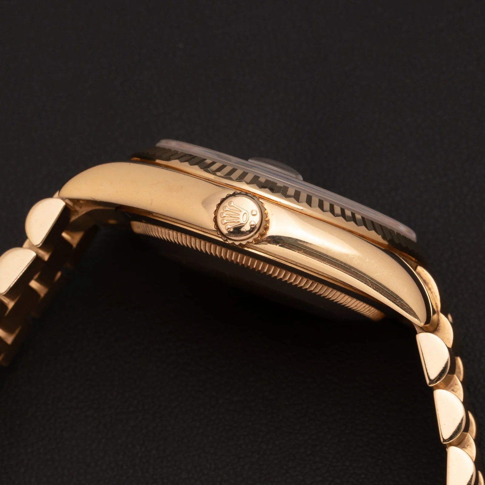 Presidential Rolex Day-Date 118235 Watch 36mm Tahitian Mother of Pearl Dial Everose Gold - Image 3
