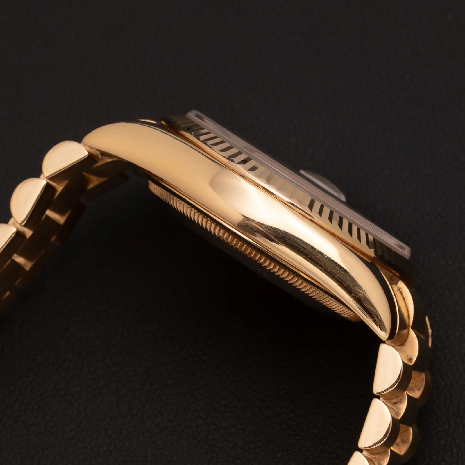 Presidential Rolex Day-Date 118235 Watch 36mm Tahitian Mother of Pearl Dial Everose Gold - Image 4