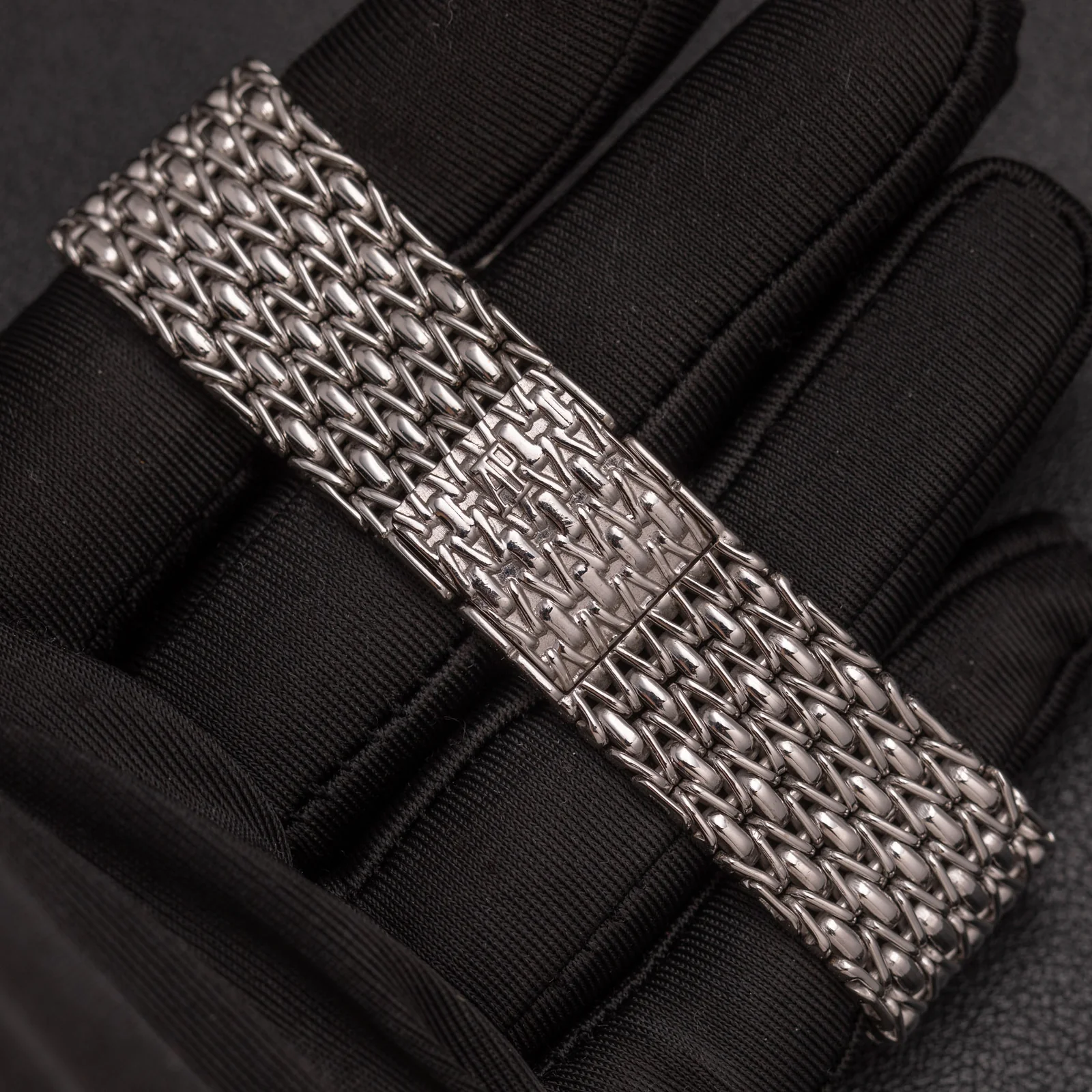 Audemars Piguet Vintage 33mm Skeletonized Diamond Birds Watch 18K White Gold - Image 5