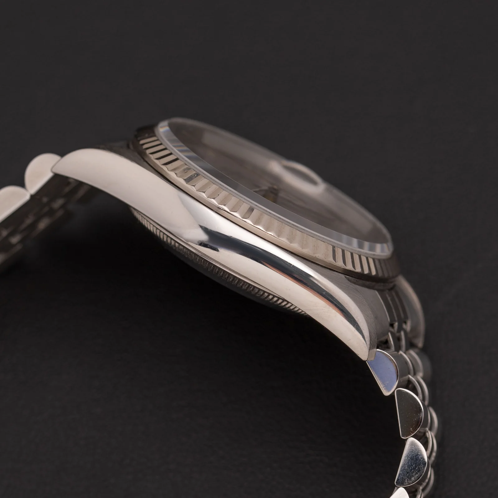 Rolex Datejust 16234 Fluted Bezel Watch 36mm Silver Roman Dial - Image 4